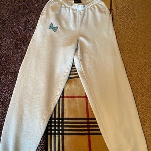 BUTTERFLY SWEATS 🦋